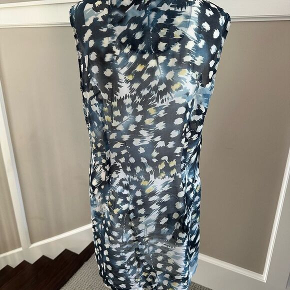 Cabi Avery sheer, button down tunic. - Picture 5 of 5